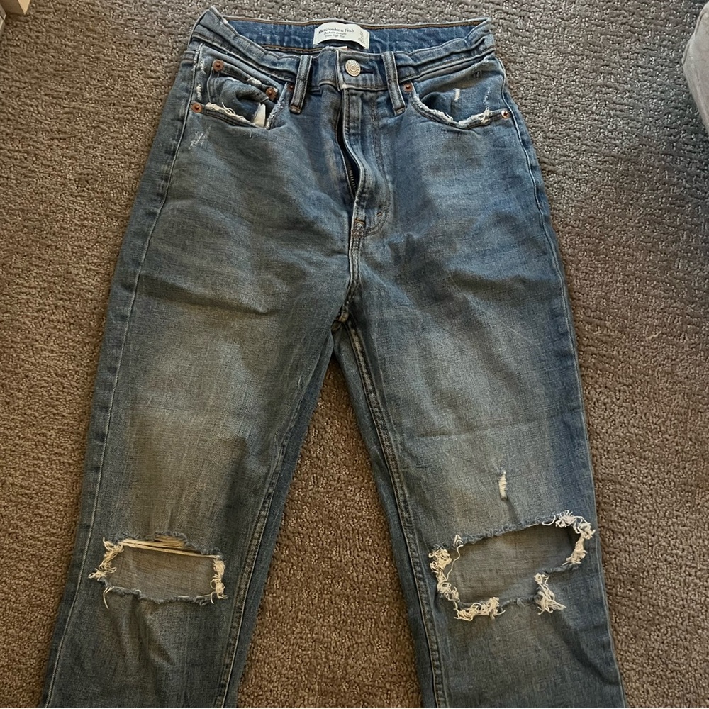 Abercrombie and Fitch Ultra High Rise Ankle Straight Jean